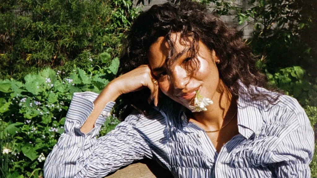 Olivia Dean Moves Her Auckland Show to Western Springs Bowl